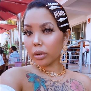 Meet your Posher, Connie